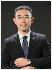 Ông Hoàng Việt Anh