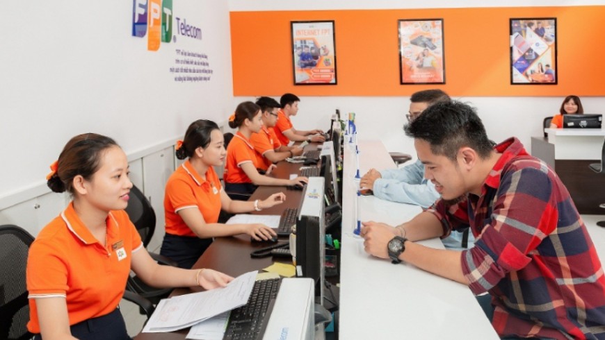 Phòng giao dịch hỗ trợ khách hàng FPT