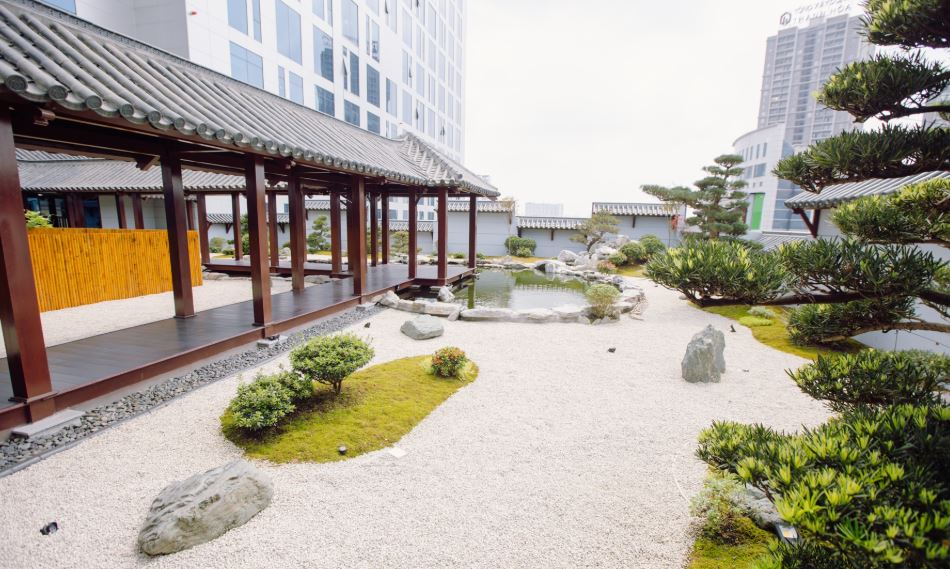 Khám phá không gian làm việc của Tập đoàn FPT - FPT Tower 7 Cận cảnh mô hình sân vườn tại toà nhà FPT Tower